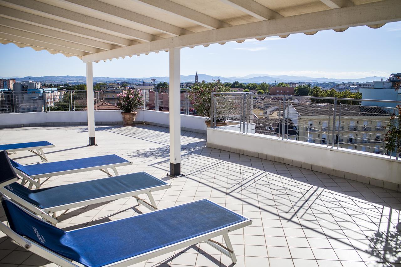 Residence Adriatico Габичче-Маре Экстерьер фото