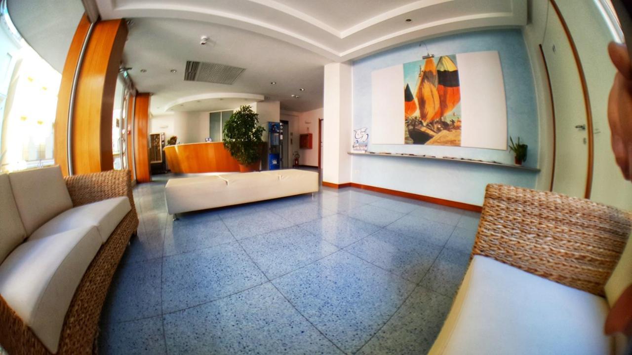 Residence Adriatico Габичче-Маре Экстерьер фото